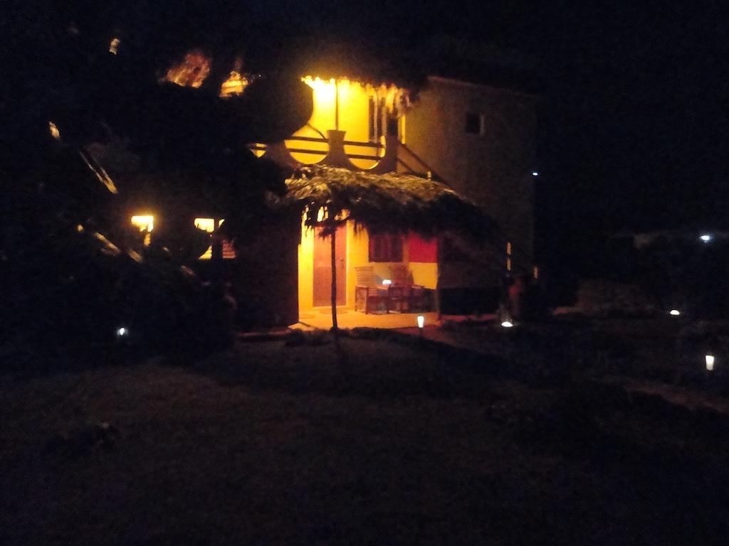 Kudehya Guesthouse Treasure Beach Kültér fotó