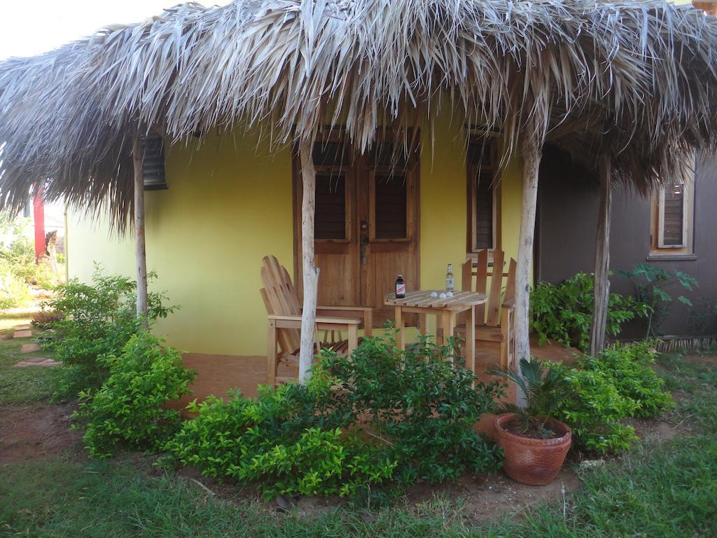 Kudehya Guesthouse Treasure Beach Szoba fotó
